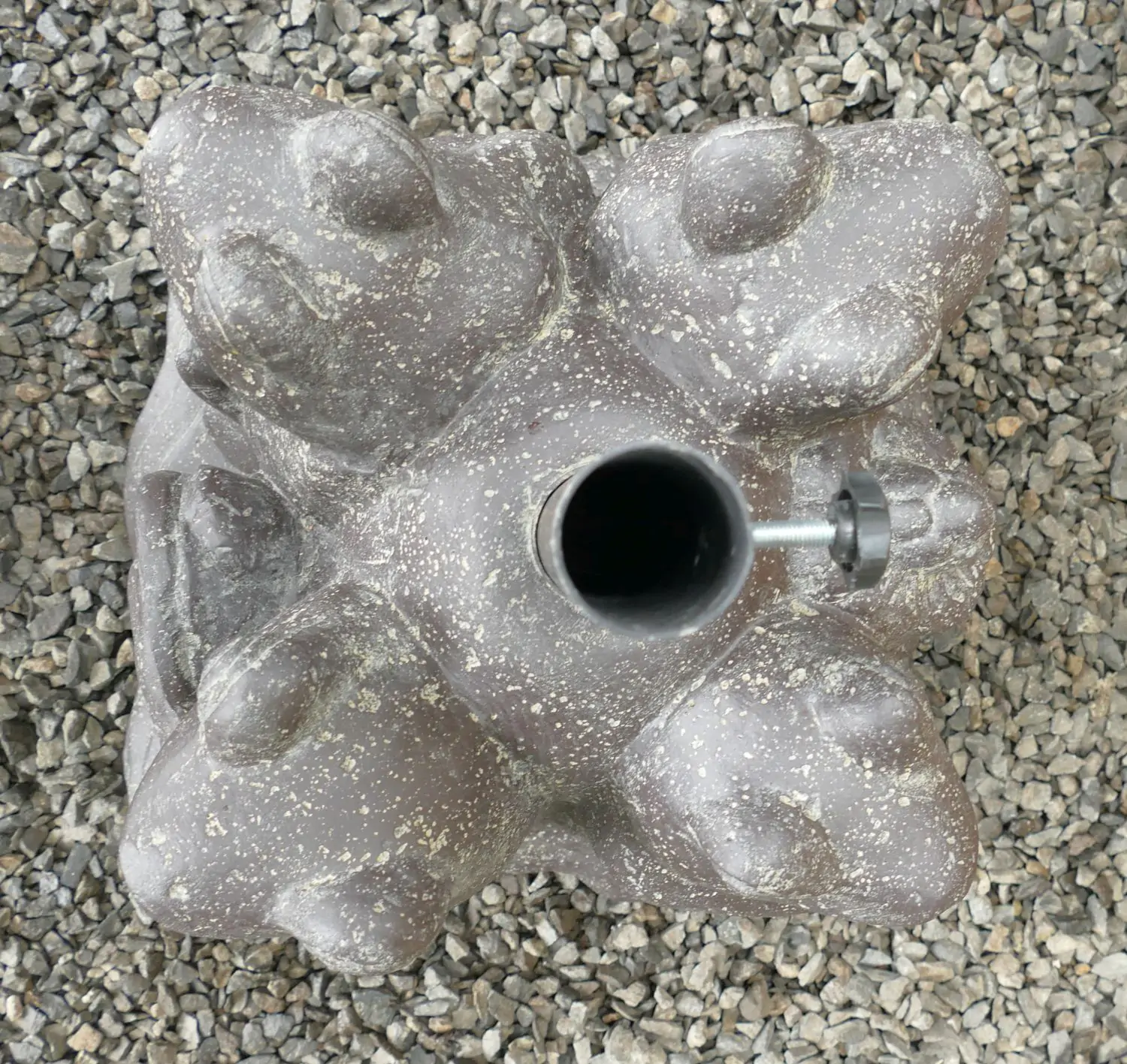  Product image 2 of the product “Frog umbrella stand made of cast stone, 32cm height, with plastic pipe inside (48mm diameter, 25cm depth), 1 set with metal pipe (45mm diameter, 40cm Height) ”